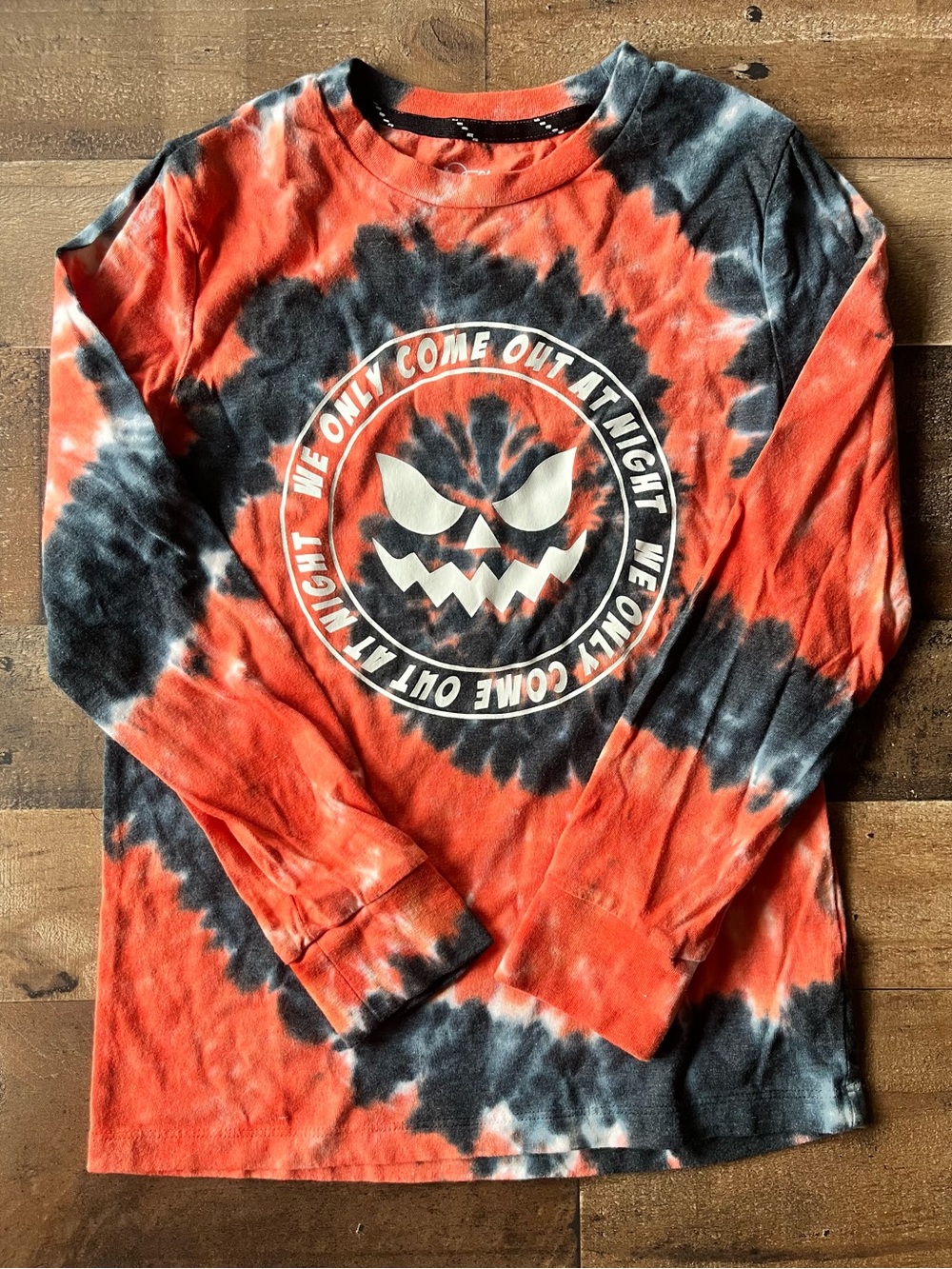 3/$10 ✨ Art Class Boy's Long Sleeve Halloween Themed Tie Dye T-Shirt | M (8/10)